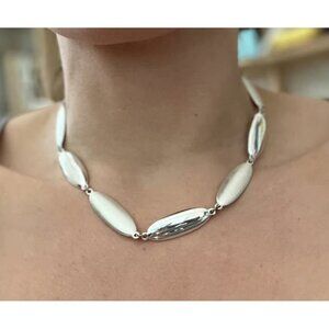 Trifari Silver-tone Fashion statement Necklace  15-18”